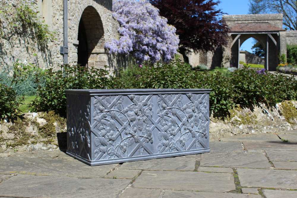 TUMBLING BLACKBERRIES LEAD CISTERN