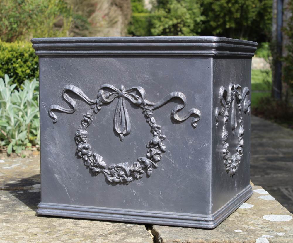 WILDFLOWER DROPLET SQUARE LEAD PLANTER