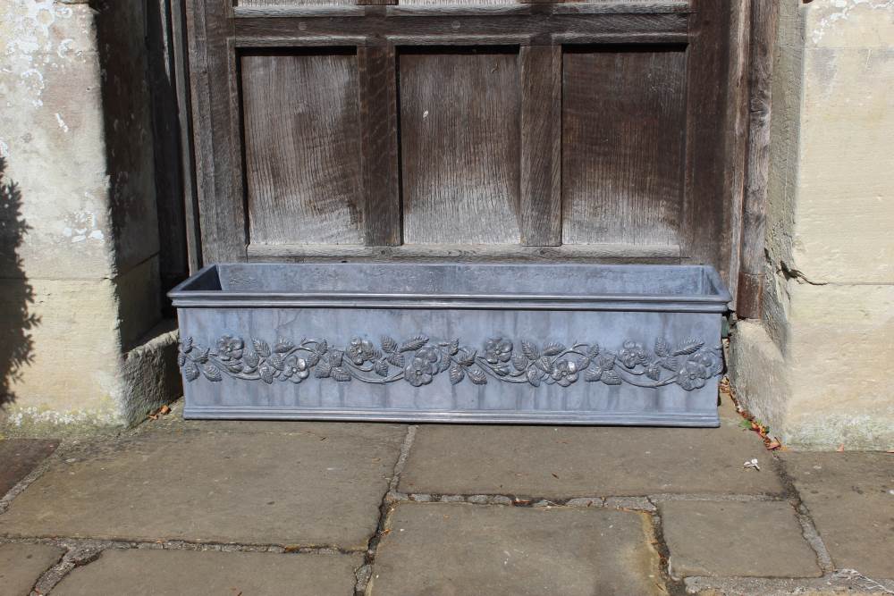 BROMSGROVE 2 LEAD WINDOW BOX