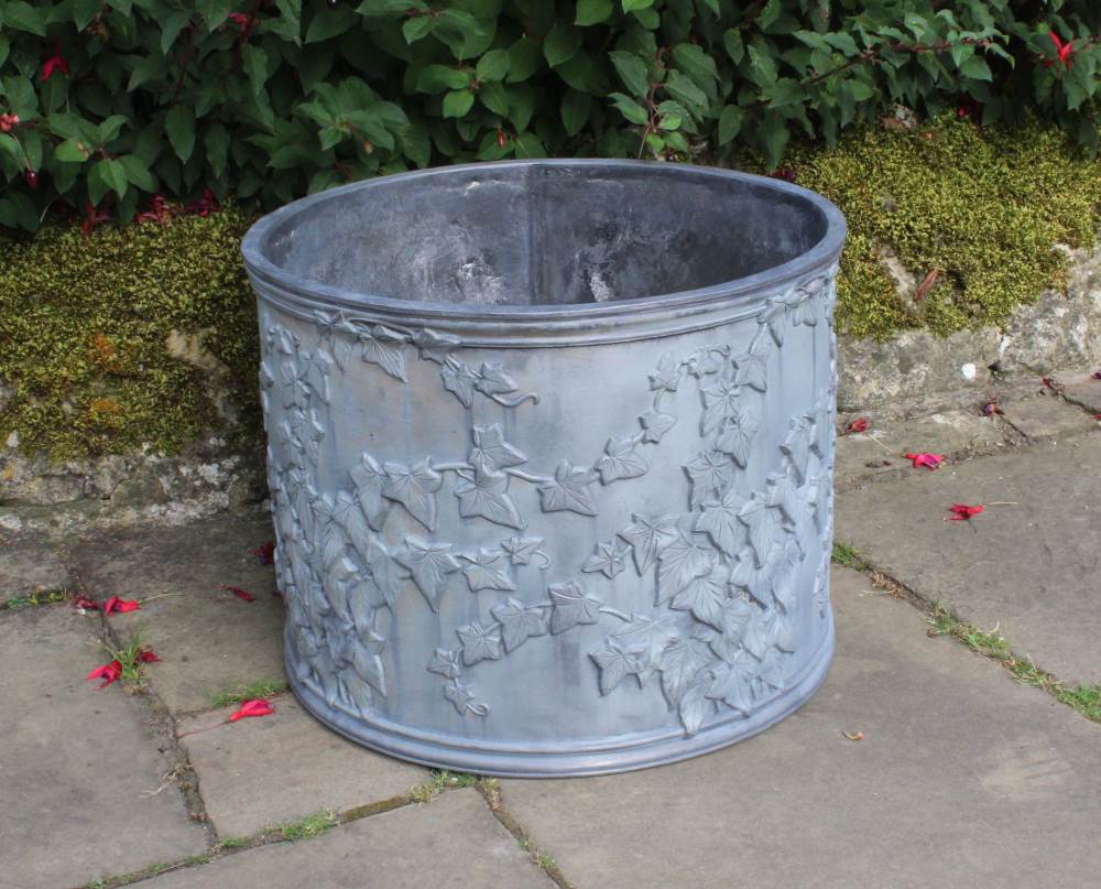 IVY ROUND LEAD PLANTER