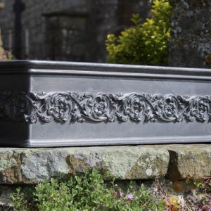 ACANTHUS LEAD WINDOW BOX