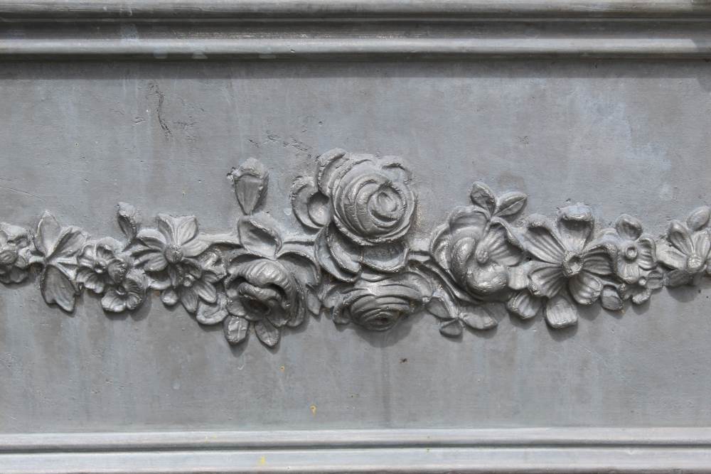 ROSES & RANUNCULUS LEAD WINDOW BOX - Image 2