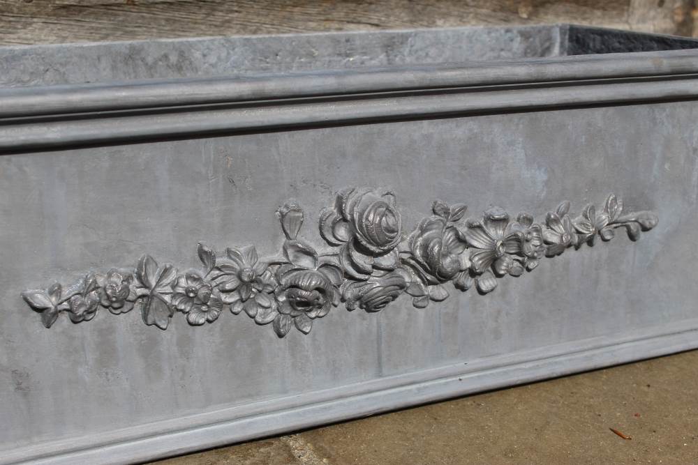 ROSES & RANUNCULUS LEAD WINDOW BOX - Image 7