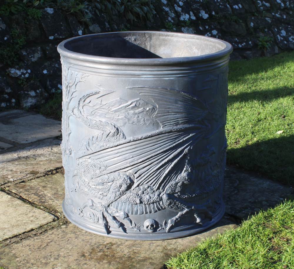 SAINT GEORGE AND THE DRAGON ROUND 3 LEAD PLANTER - Image 6