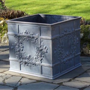 LARGE OAK GARLAND SQUARE LEAD PLANTER