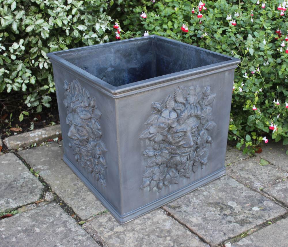 DOG ROSE GREEN MAN LEAD PLANTER - Image 5