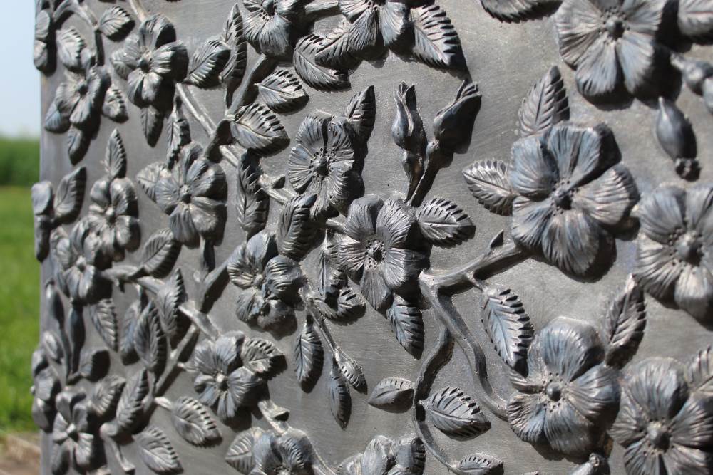 RAMBLING ROSE BESPOKE LEAD PLANTER - Image 5