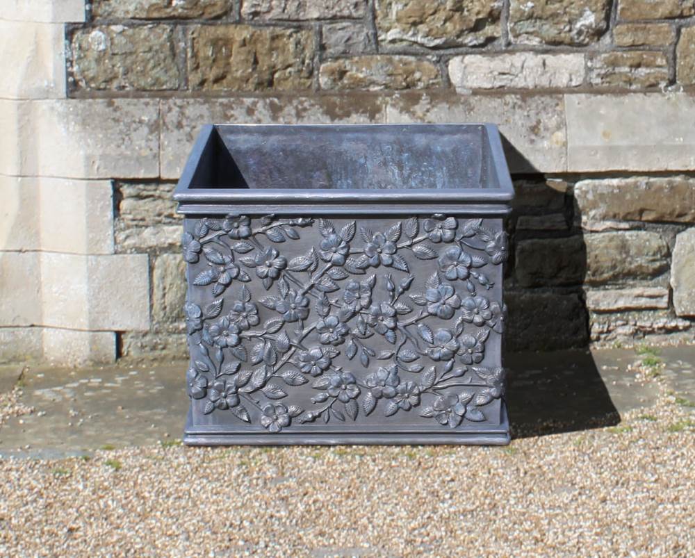 RAMBLING ROSE SQUARE LEAD PLANTER - Image 4