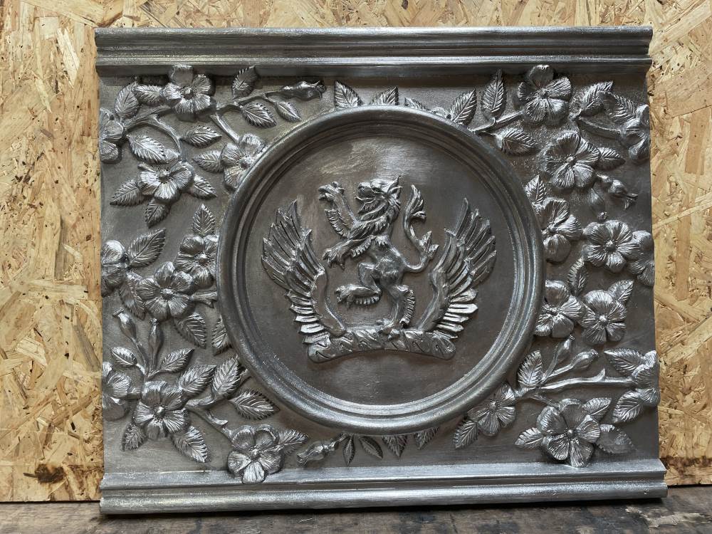 RAMBLING ROSE BESPOKE LEAD PLANTER - Image 3