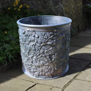 CONKWELL 3 PANEL ROUND LEAD PLANTER