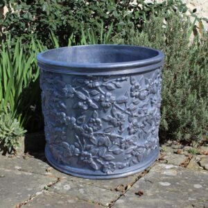 RAMBLING ROSES 3 PANEL ROUND LEAD PLANTER